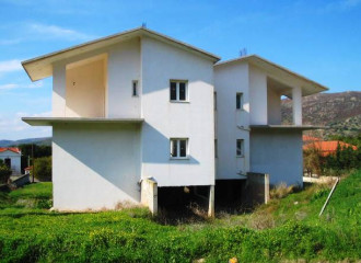 Ημιτελής μονοκατοικία, Δύστος, Εύβοια