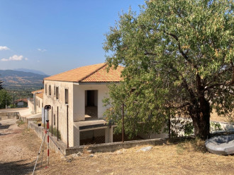 Ημιτελές γραφείο, Χαλανδρίτσα, Αχαΐα