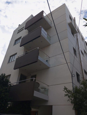 Μεζονέτα, Γλυφάδα