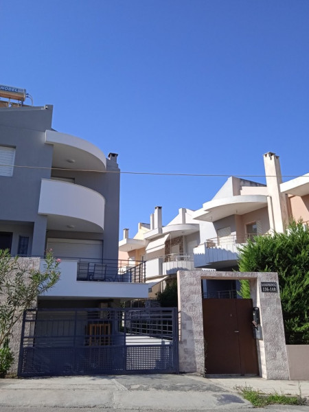 Maisonette, Ano Liosia