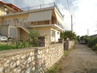 Μισθωμένη μονοκατοικία, Λιβαδειά